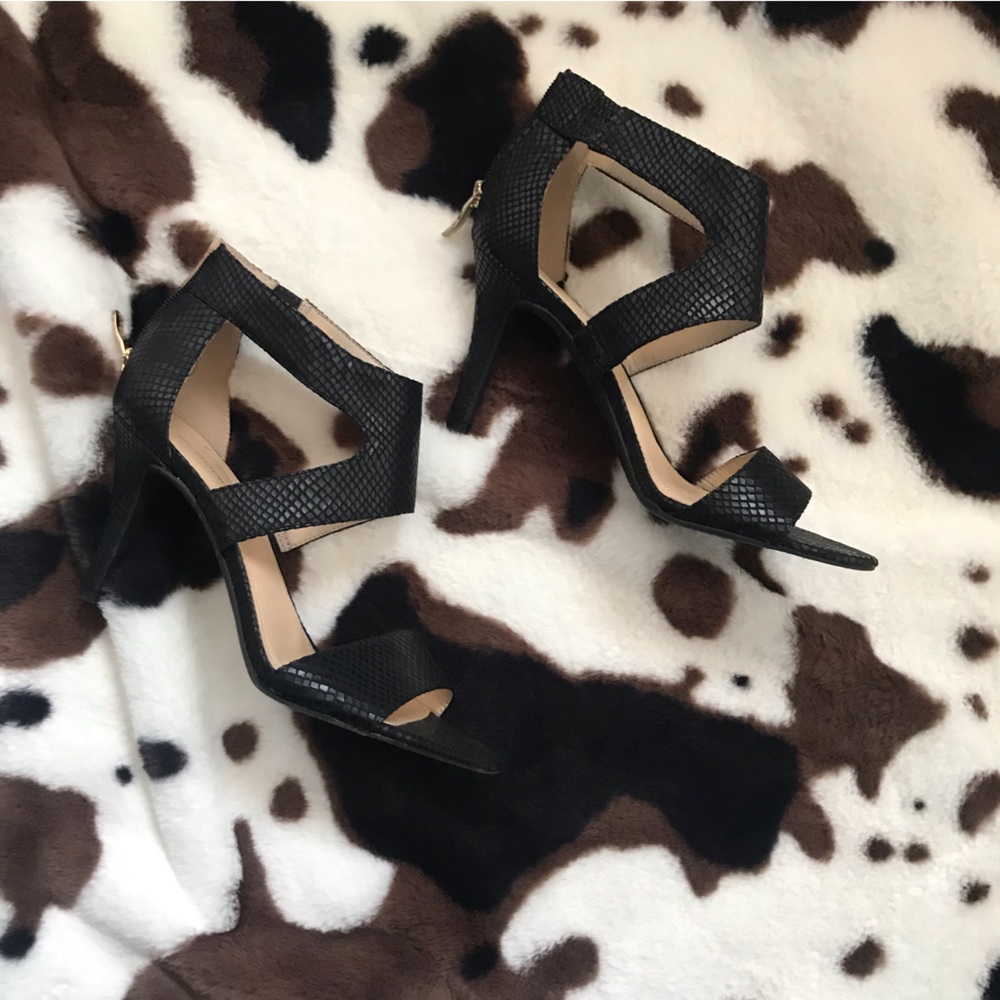 BCBG Generation dress sandals